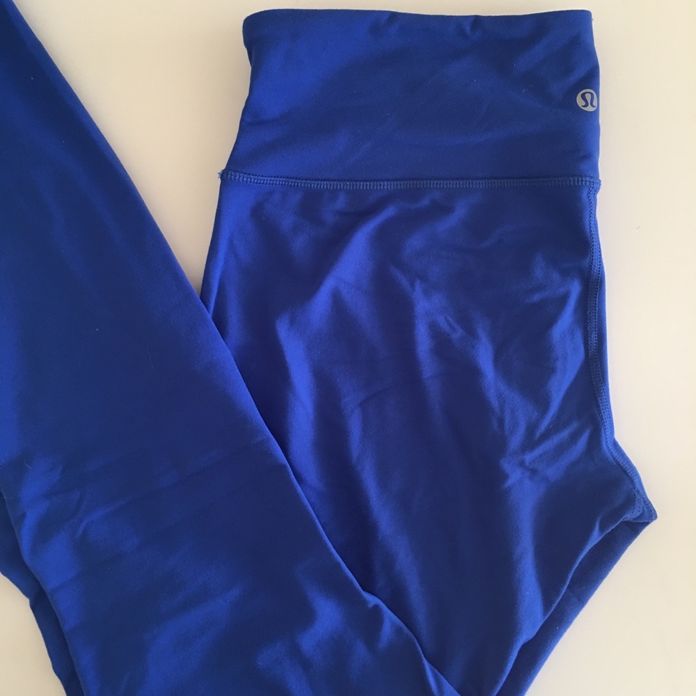 Blue Lululemon Legging (full length)